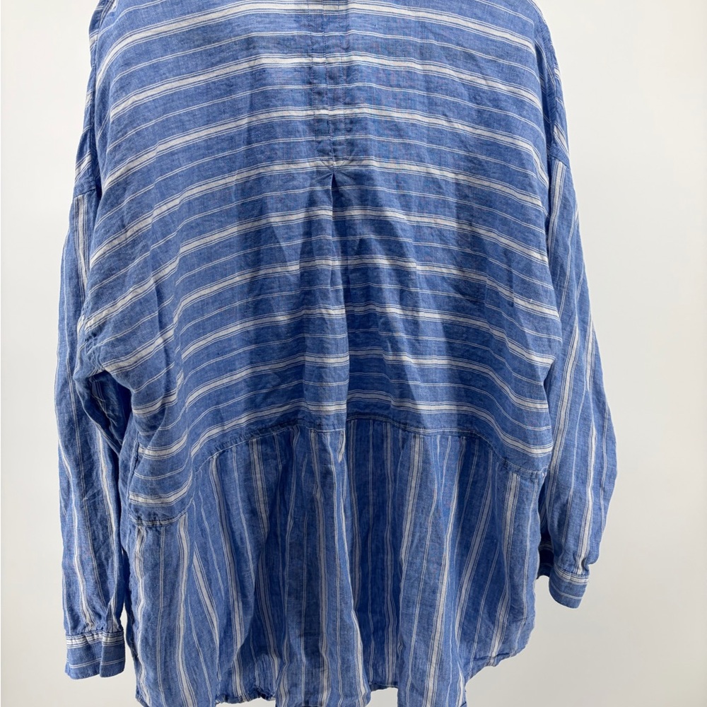 J. Jill Linen Shirt in Blue and White - Picture 2 of 8